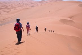Trekking dans le désert