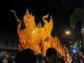 Festival de Velas em Ubon Ratchathani