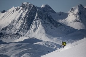 Escursioni a sci e eliski