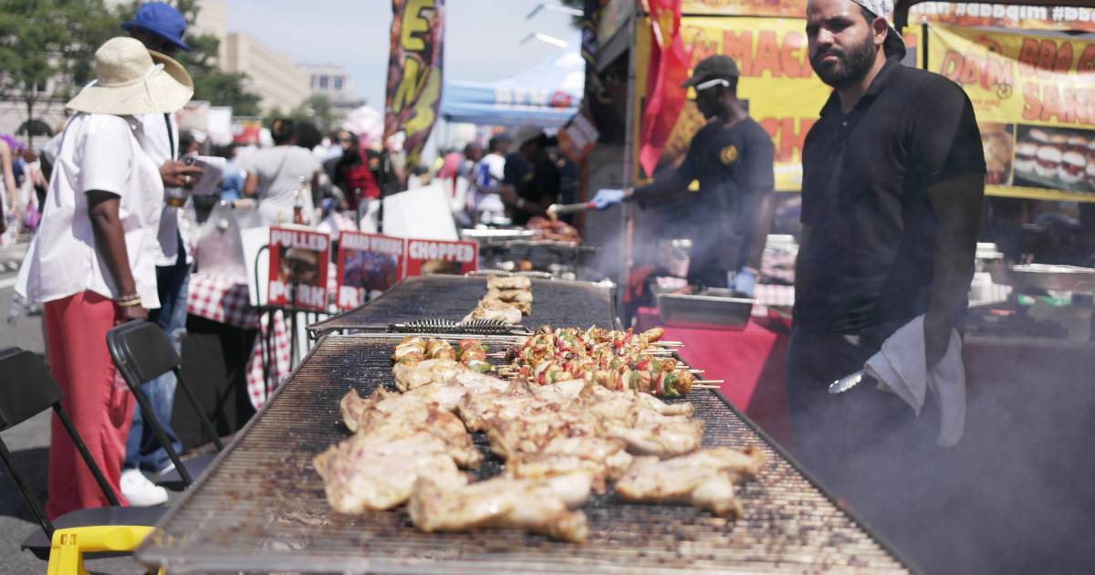 National Giant Capital Barbecue Battle in Washington, D.C. - Best Time