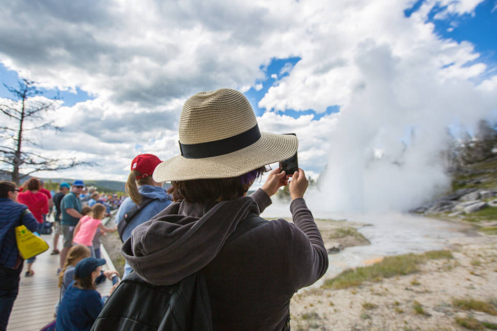 High Season in Yellowstone National Park - Best Season