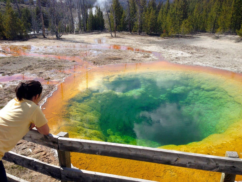 Best time for Morning Glory Pool in Yellowstone National Park