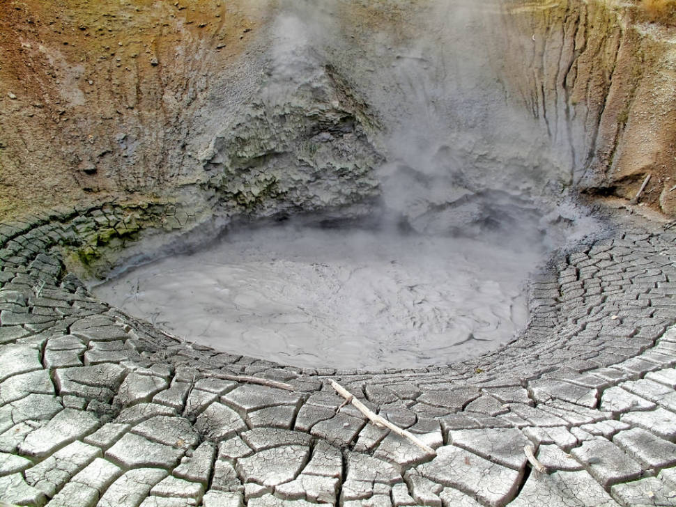 Mud Volcano in Yellowstone National Park - Best Time