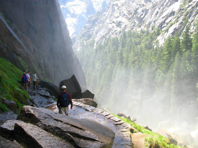 Mist Trail in Yosemite - Best Season