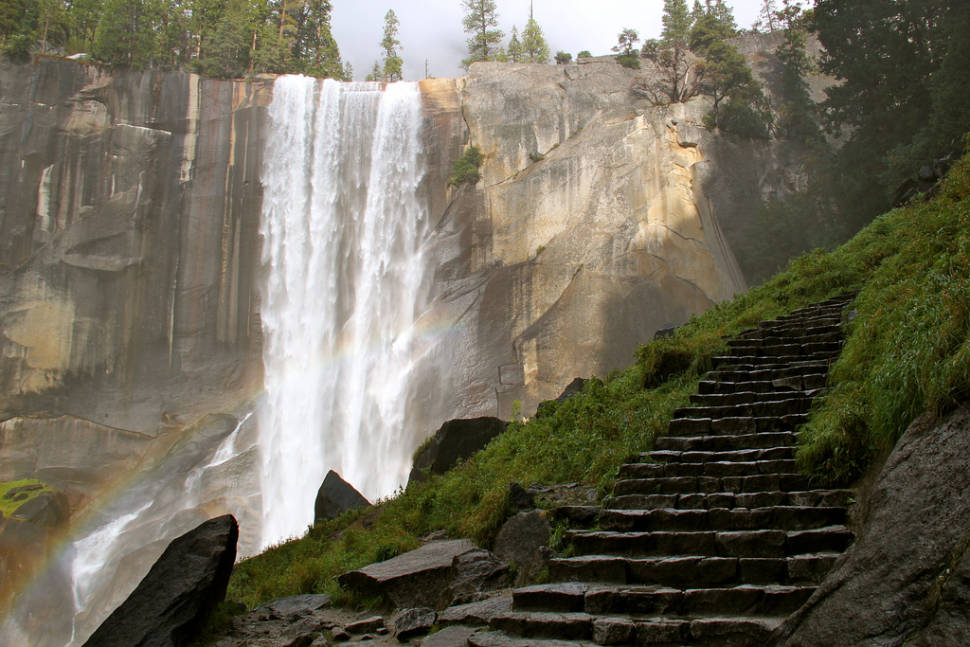 Mist Trail in Yosemite - Best Time
